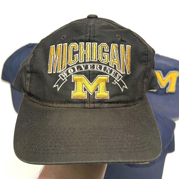 Lot Of 5 VTG Hats Michigan Wolverines Rare The Game Designer Award Signature - Picture 4 of 12